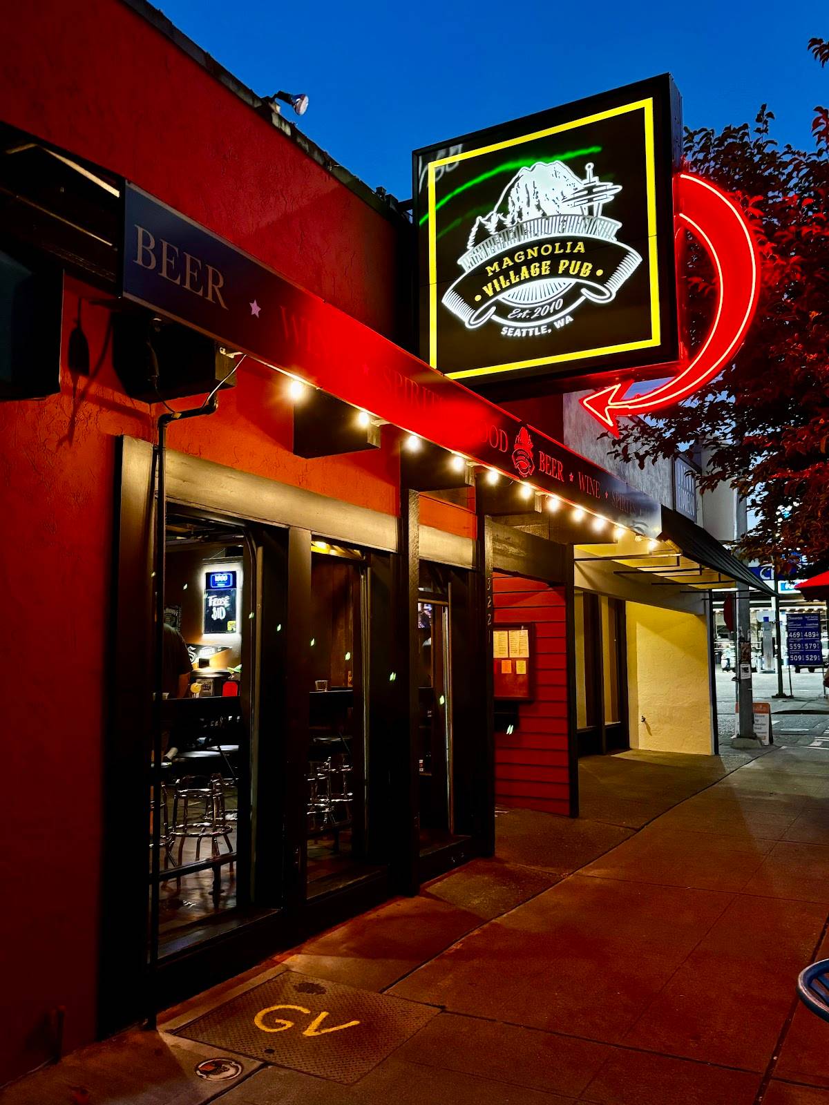 Magnolia Village Pub restaurant in Seattle - photo 3