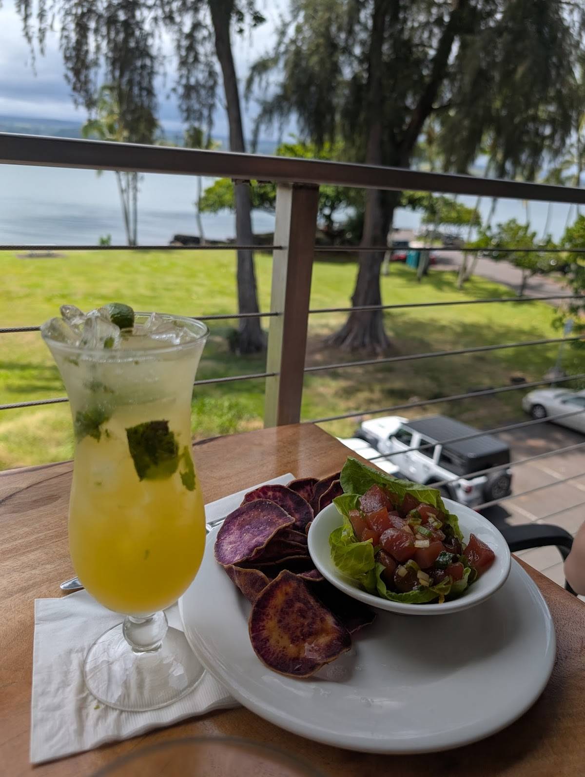 Hilo Bay Cafe restaurant in Hilo - photo 2