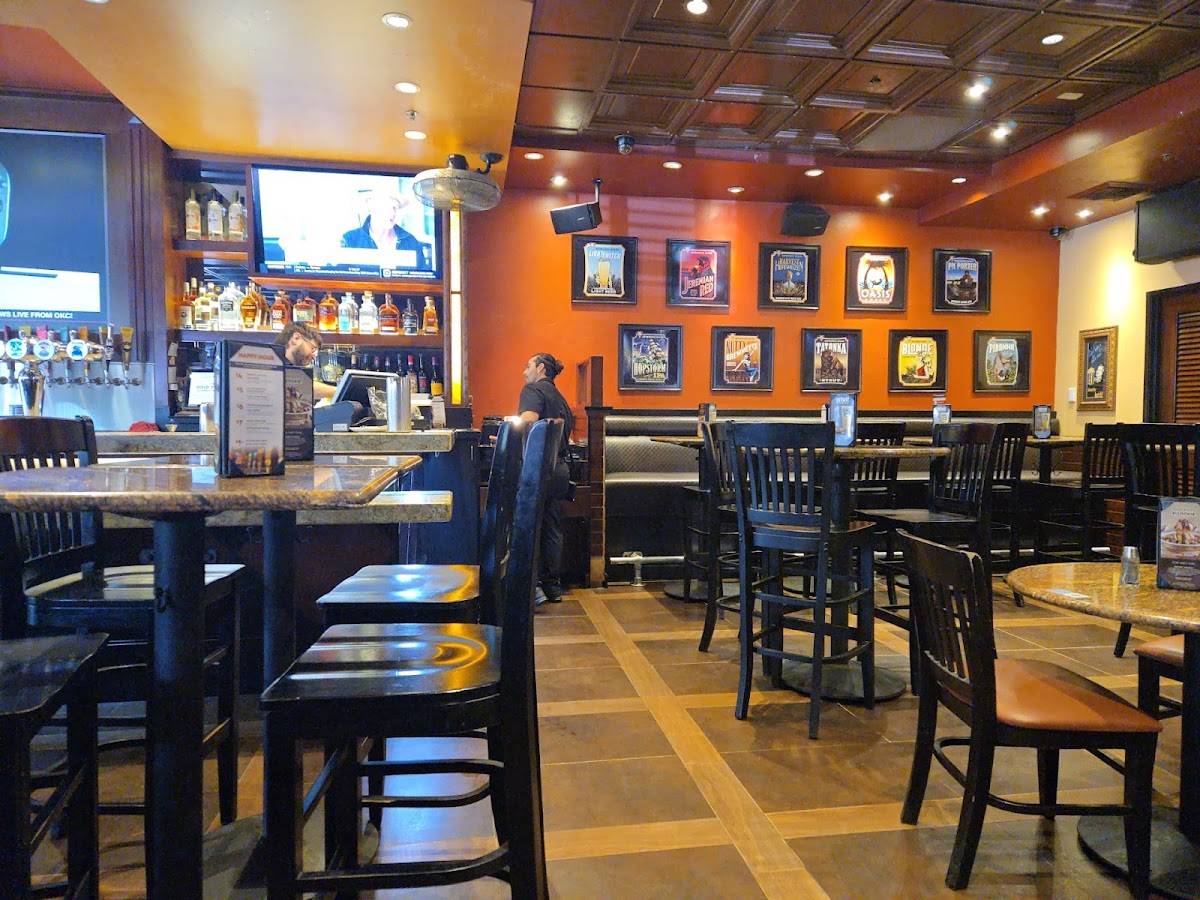 BJ's Restaurant & Brewhouse restaurant in Huntington Beach - photo 4