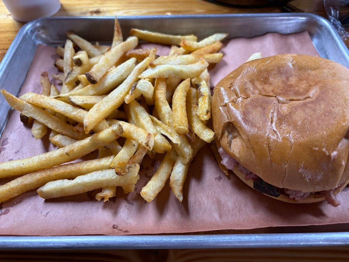 Big Bertha's BBQ and Catering restaurant in Houston - photo 5
