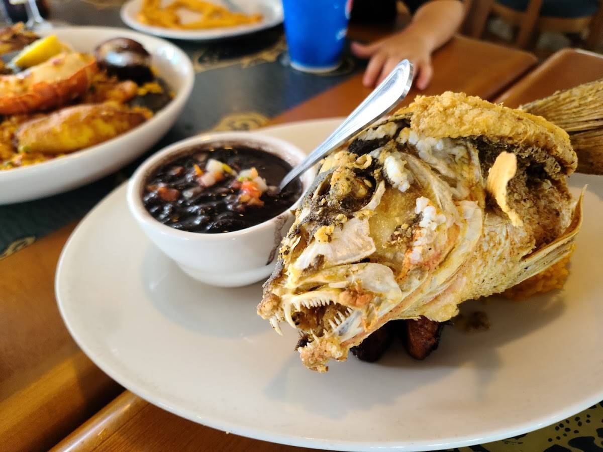 Wahoo's Seafood Bar and Grill Restaurant restaurant in Islamorada - photo 2