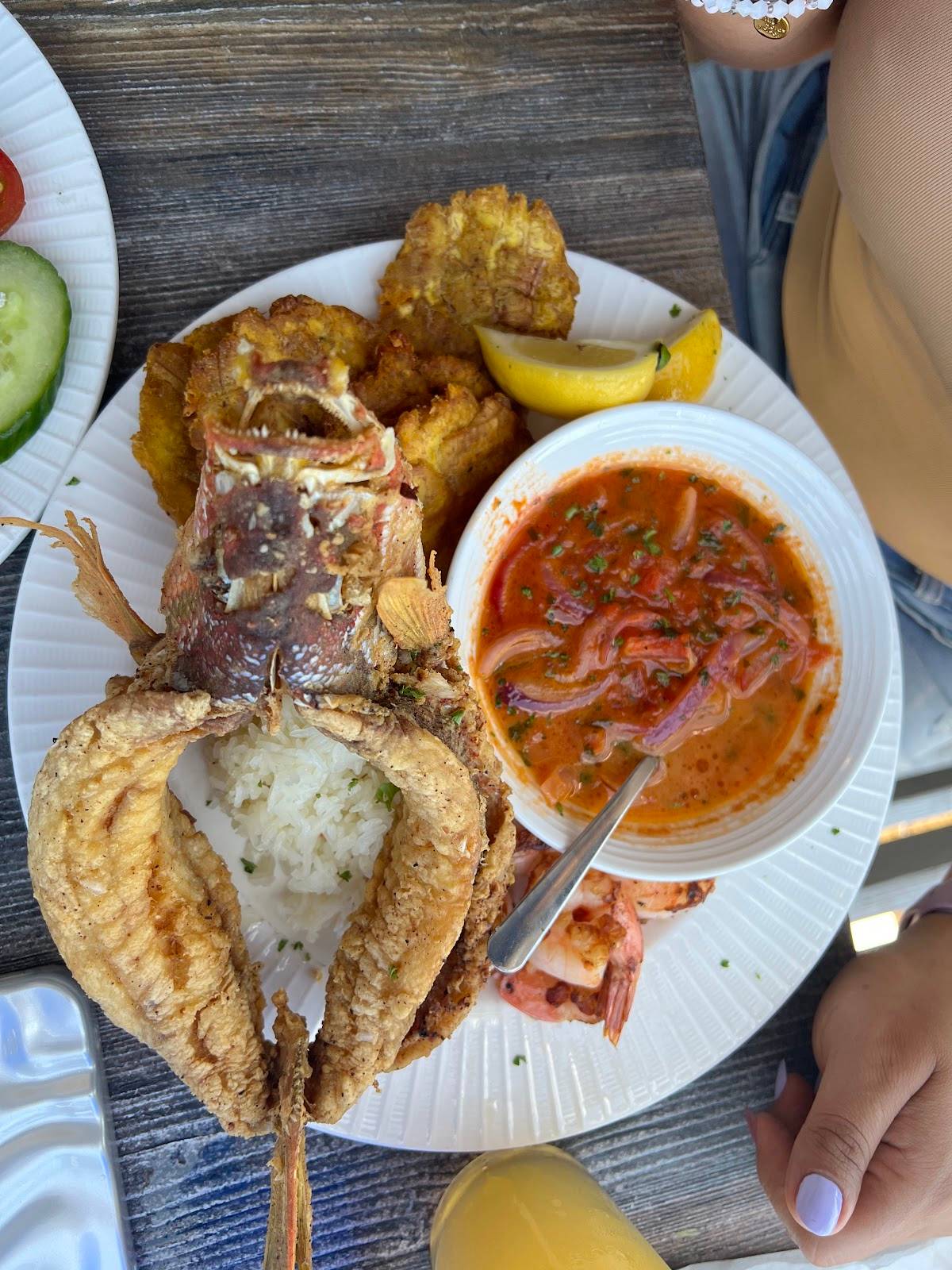 Wahoo's Seafood Bar and Grill Restaurant restaurant in Islamorada - photo 3