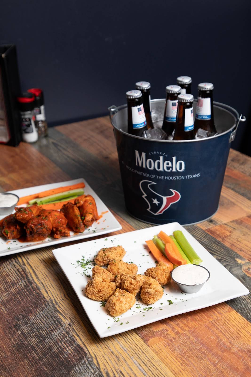 Spectators Bar & Grill - Riverstone restaurant in Sugar Land - photo 5