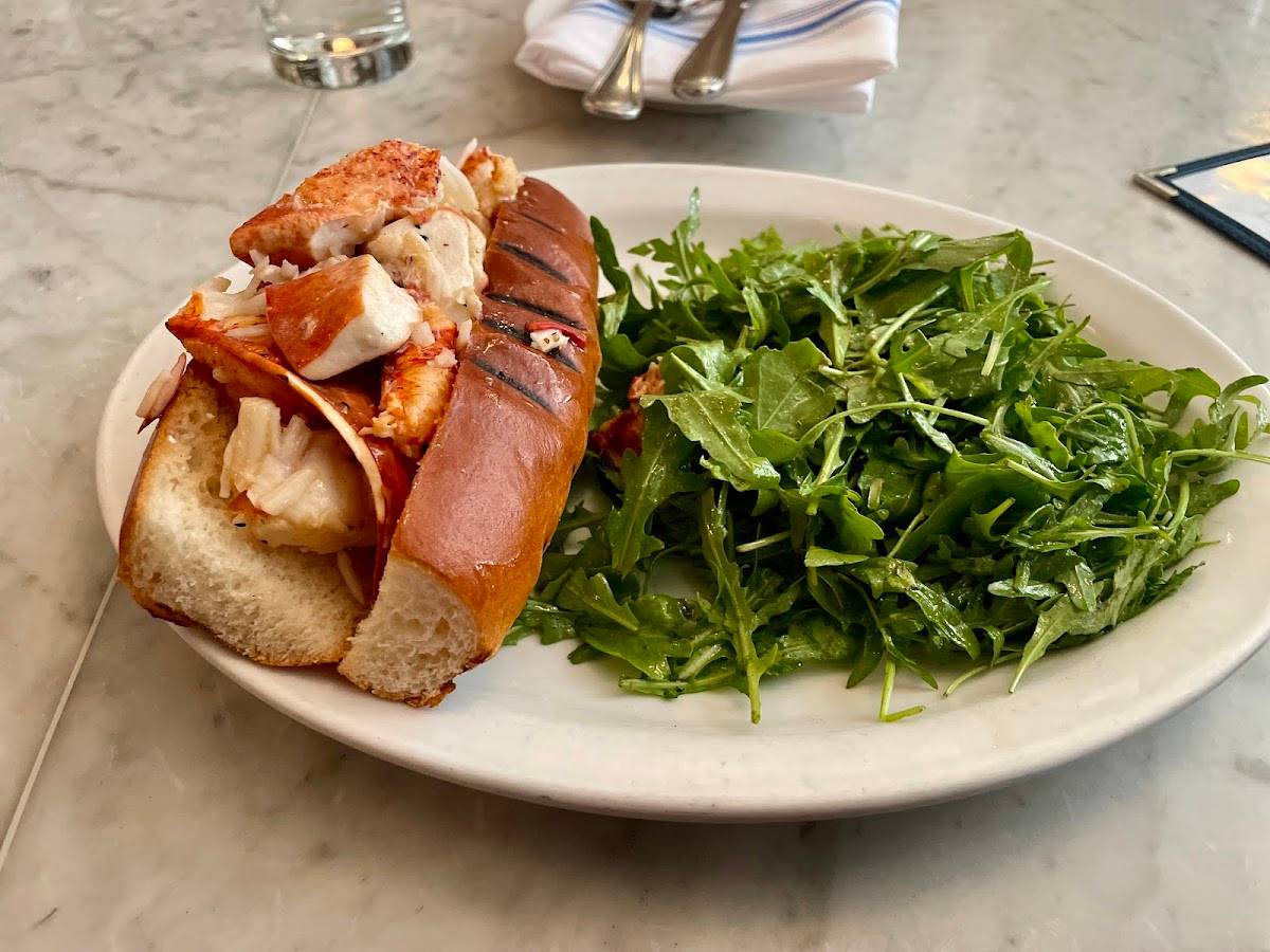 Neptune Oyster restaurant in Boston - photo 5