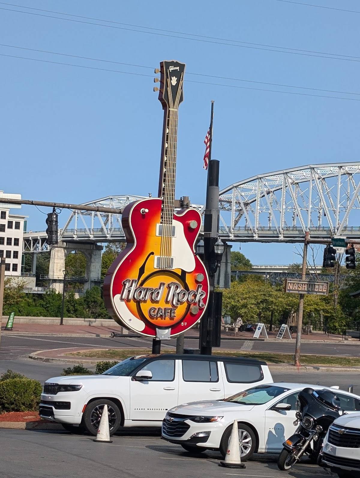 Hard Rock Cafe restaurant in Nashville - photo 4
