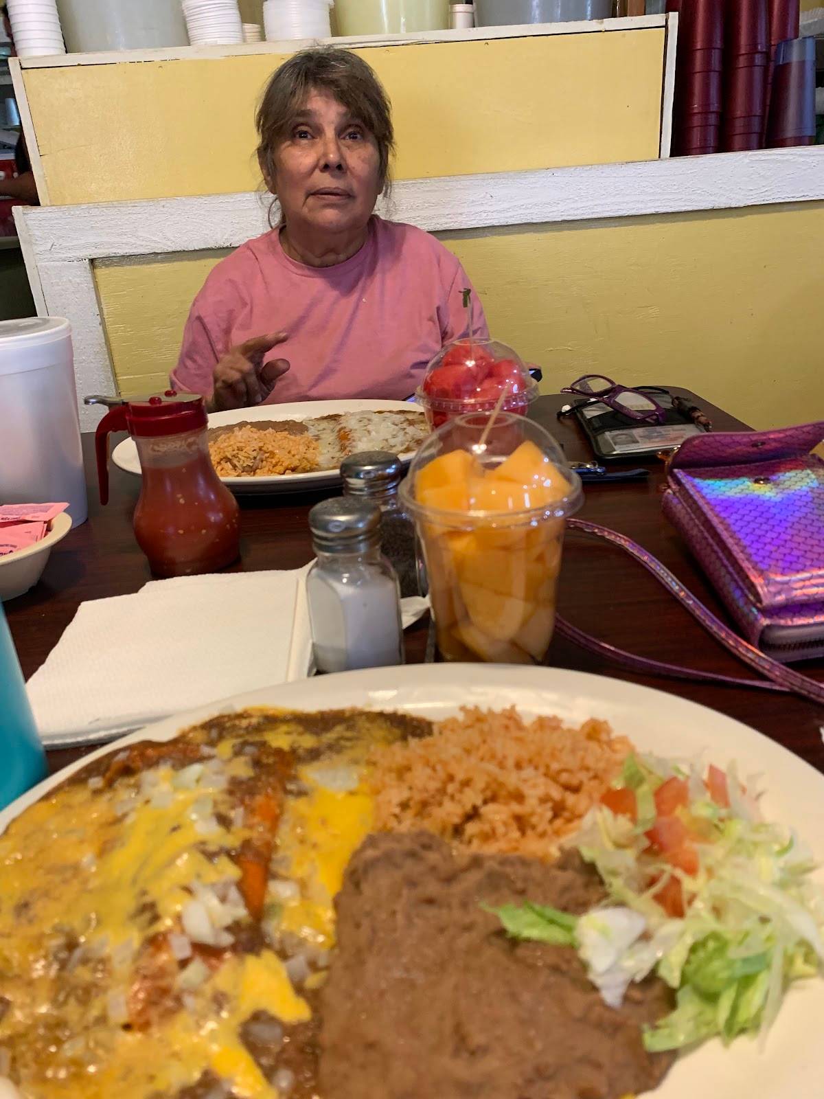 Lupita's Cafe restaurant in San Antonio - photo 3