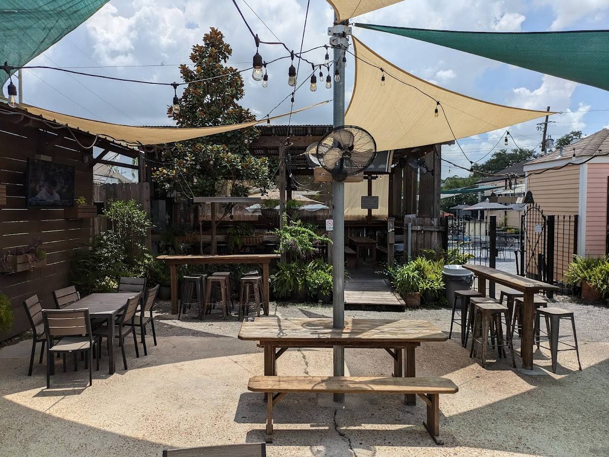 Bayou Beer Garden restaurant in New Orleans - photo 4