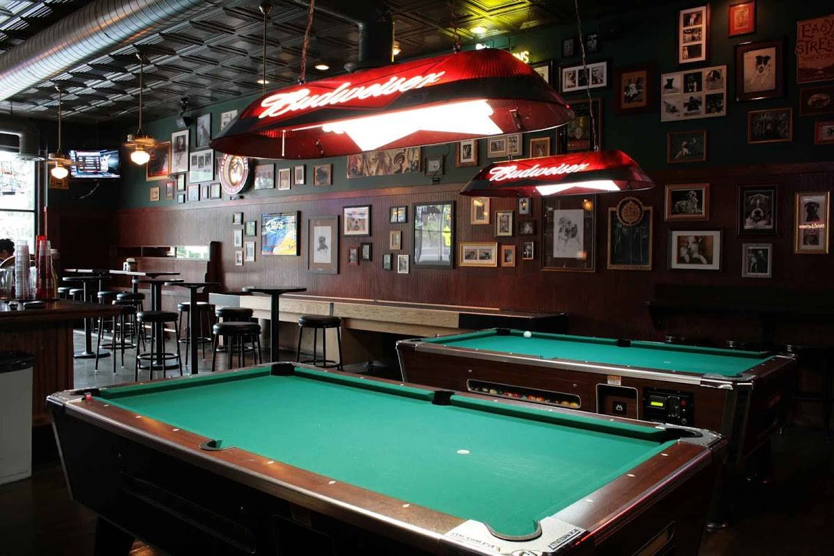 Three Dogs Tavern restaurant in Denver - photo 3
