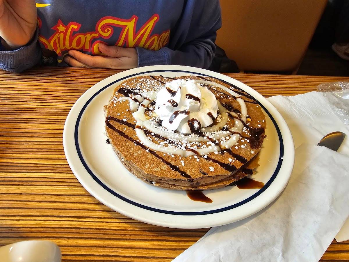 IHOP restaurant in Elizabeth - photo 4