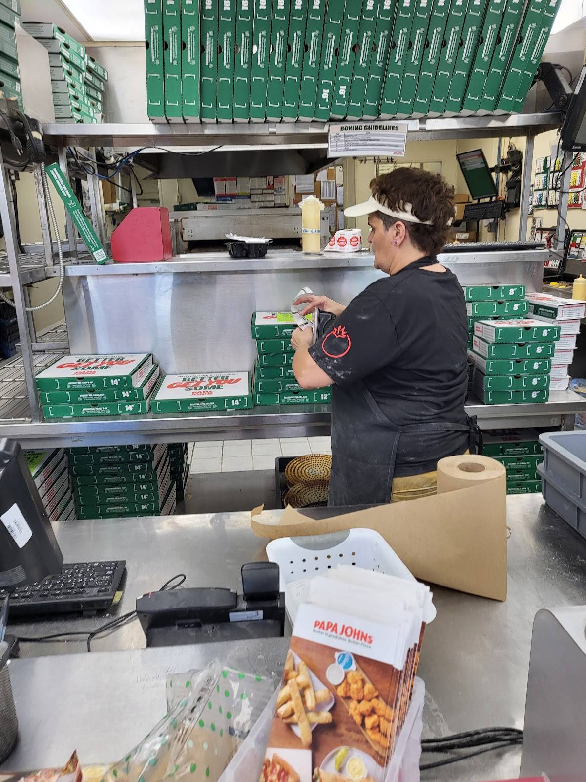 Papa Johns Pizza restaurant in Harvey - photo 5