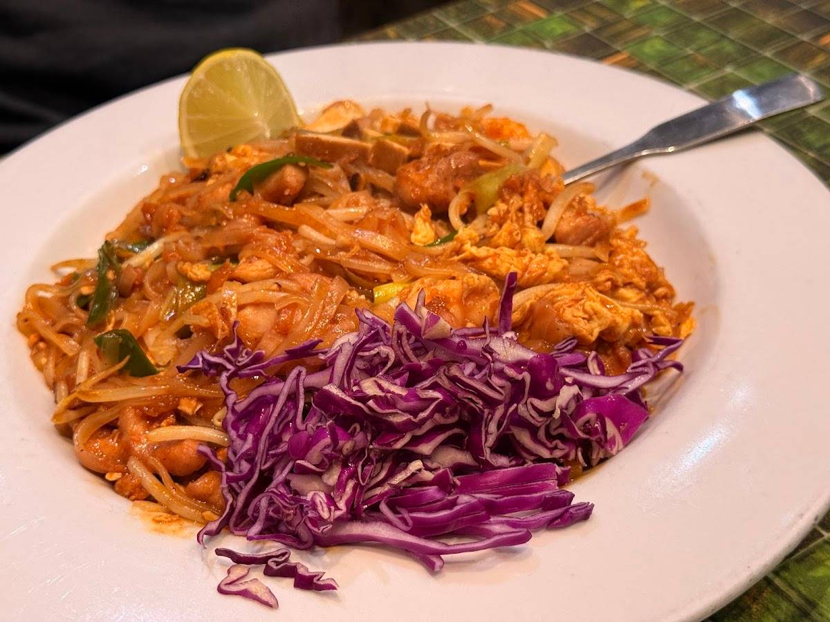 Natalee Thai restaurant in Los Angeles - photo 3