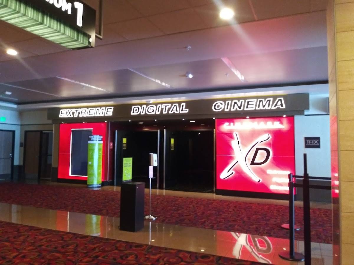Cinemark Playa Vista and XD restaurant in Los Angeles - photo 3