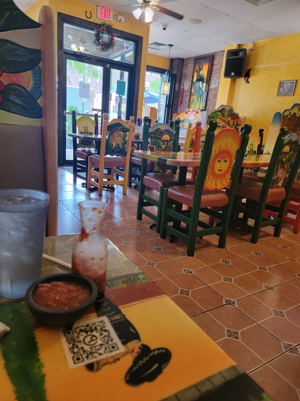 El Potro Mexican Bar & Grill restaurant in Somerville - photo 4
