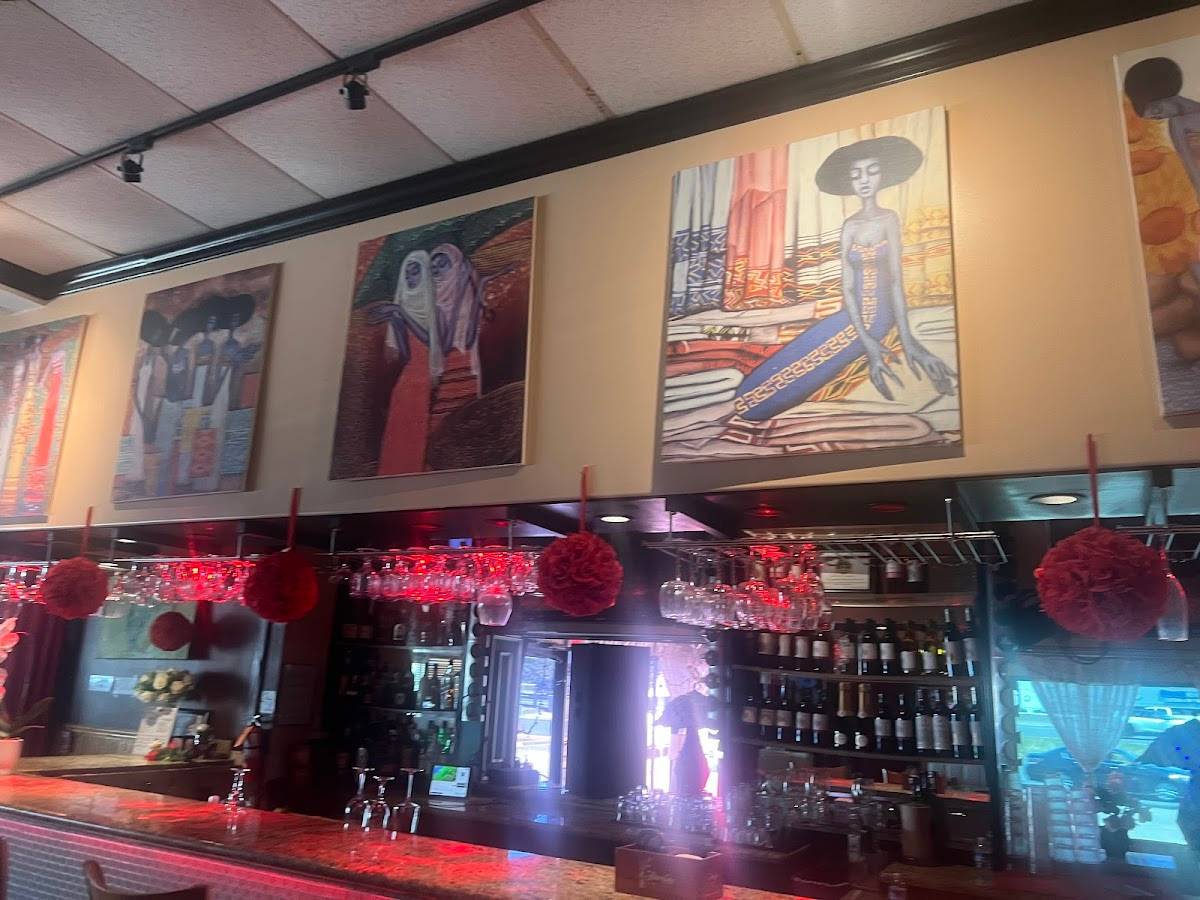 Lucy Ethiopian Restaurant & Lounge restaurant in Houston - photo 4