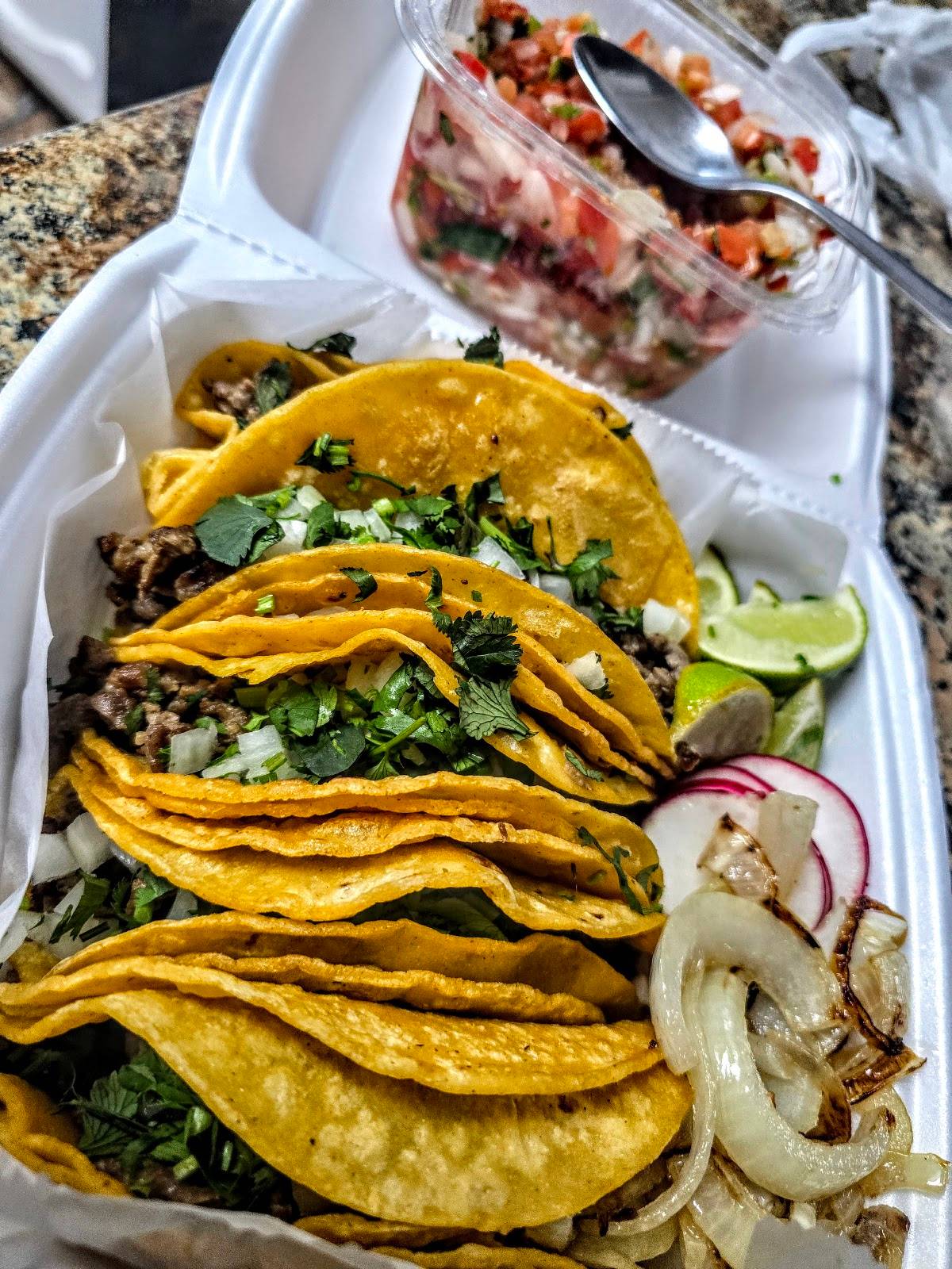 Taqueria la Poblanita (Food Truck) restaurant in Houston - photo 2
