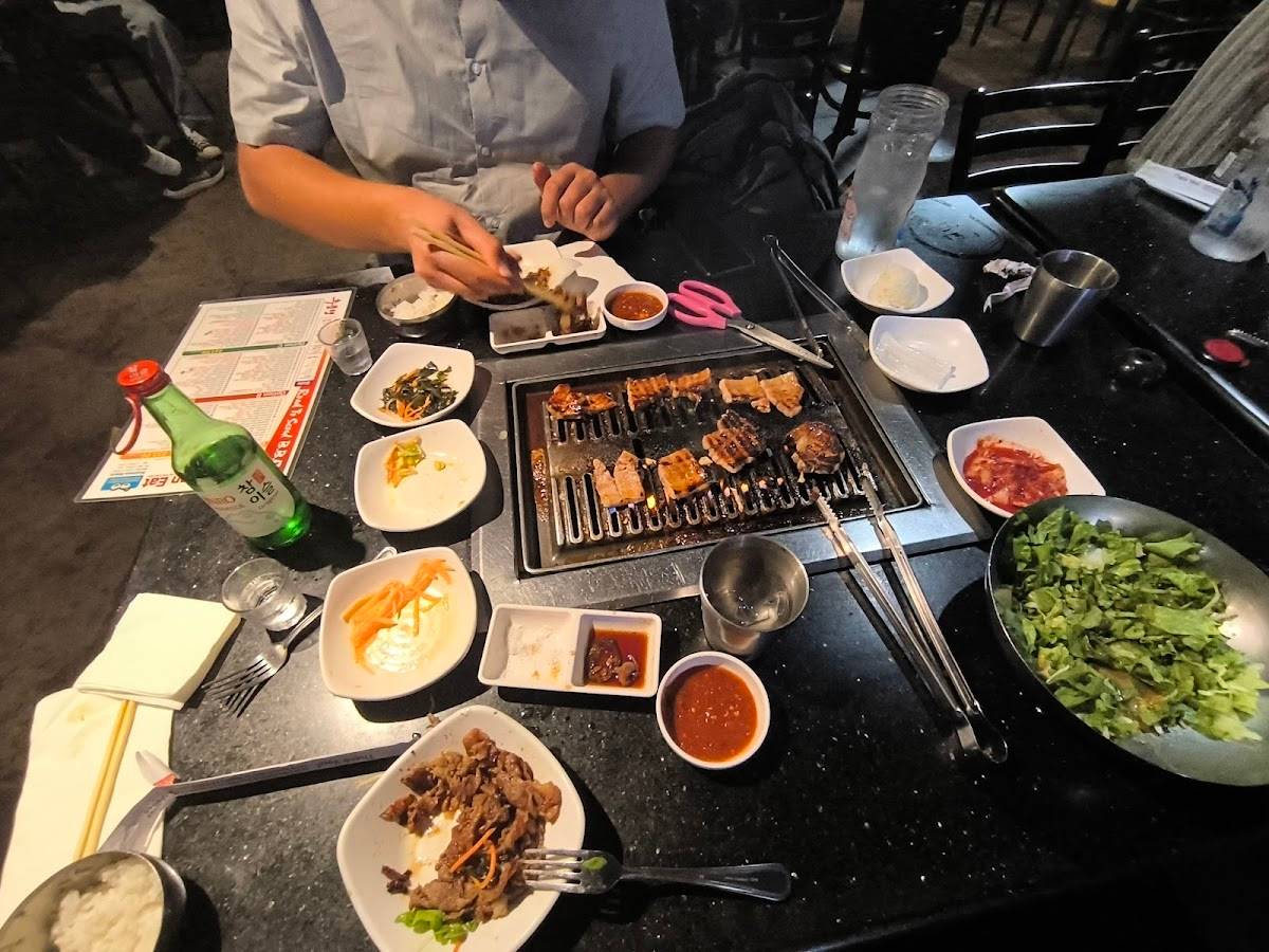 Road to Seoul Korean BBQ (Western) 추풍령 restaurant in Los Angeles - photo 3
