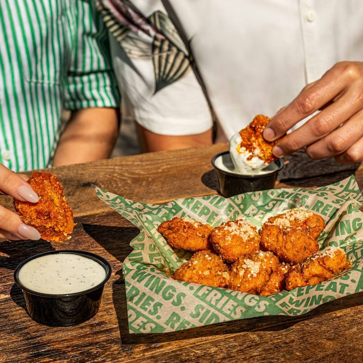 Wingstop restaurant in Pearland - photo 3