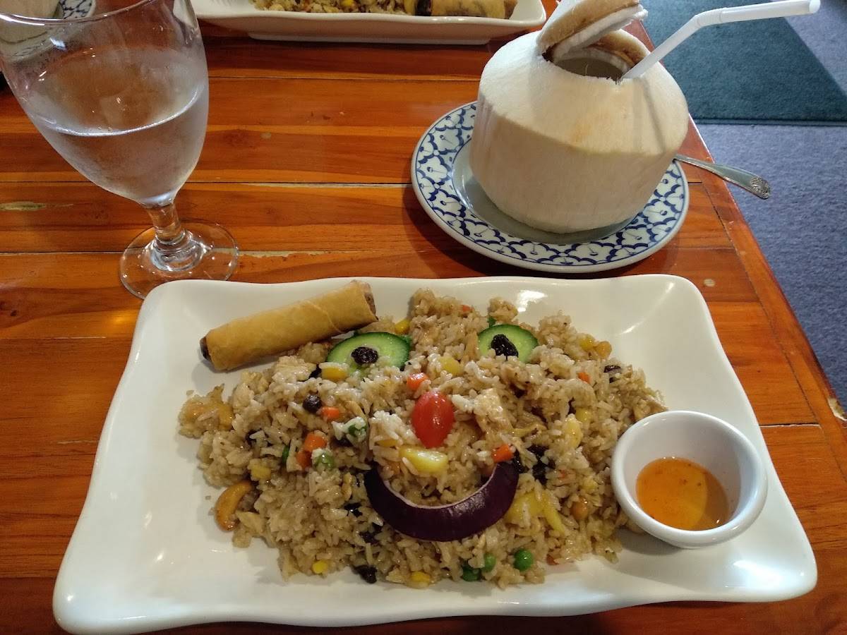 Barn Thai restaurant in Sunnyvale - photo 4