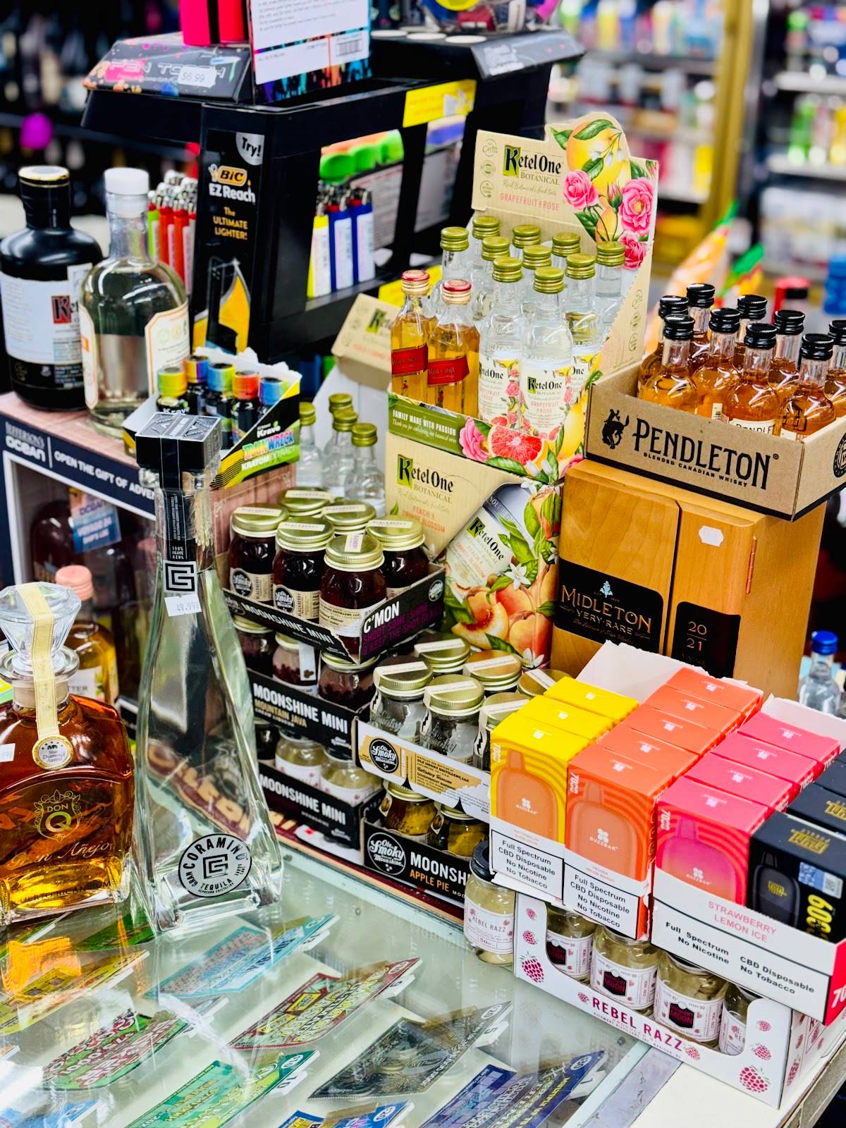 Ez Mart Liquor restaurant in Oakhurst - photo 4