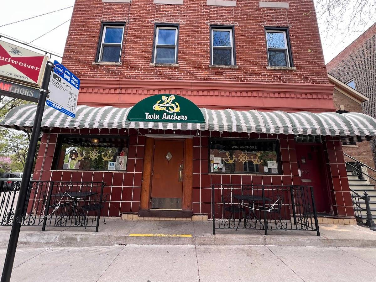 Twin Anchors Restaurant & Tavern