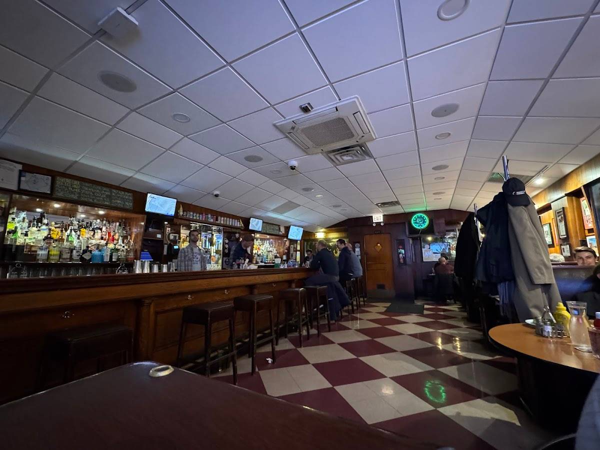 Twin Anchors Restaurant & Tavern restaurant in Chicago - photo 5