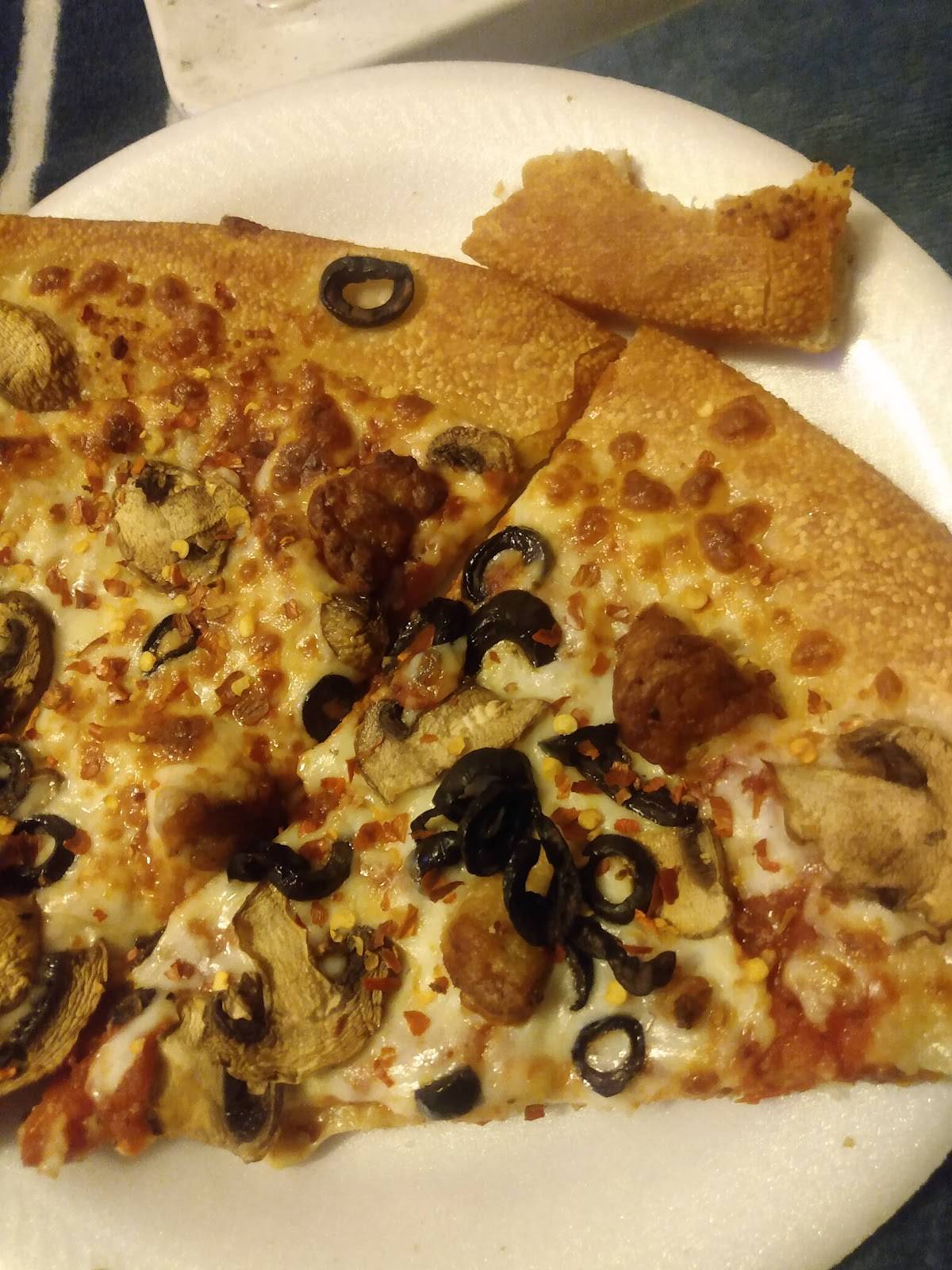 Little Caesars Pizza restaurant in Los Angeles - photo 5