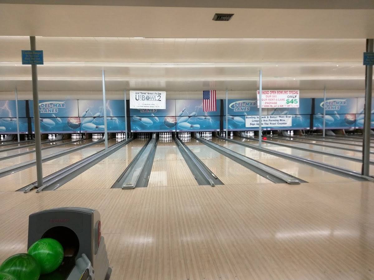 Del Mar Lanes restaurant in Houston - photo 2