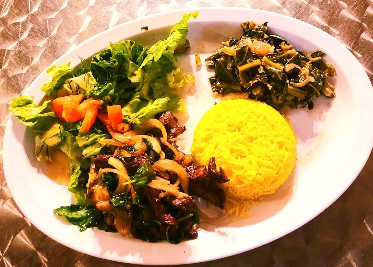 Industry Cafe & Jazz restaurant in Culver City - photo 3