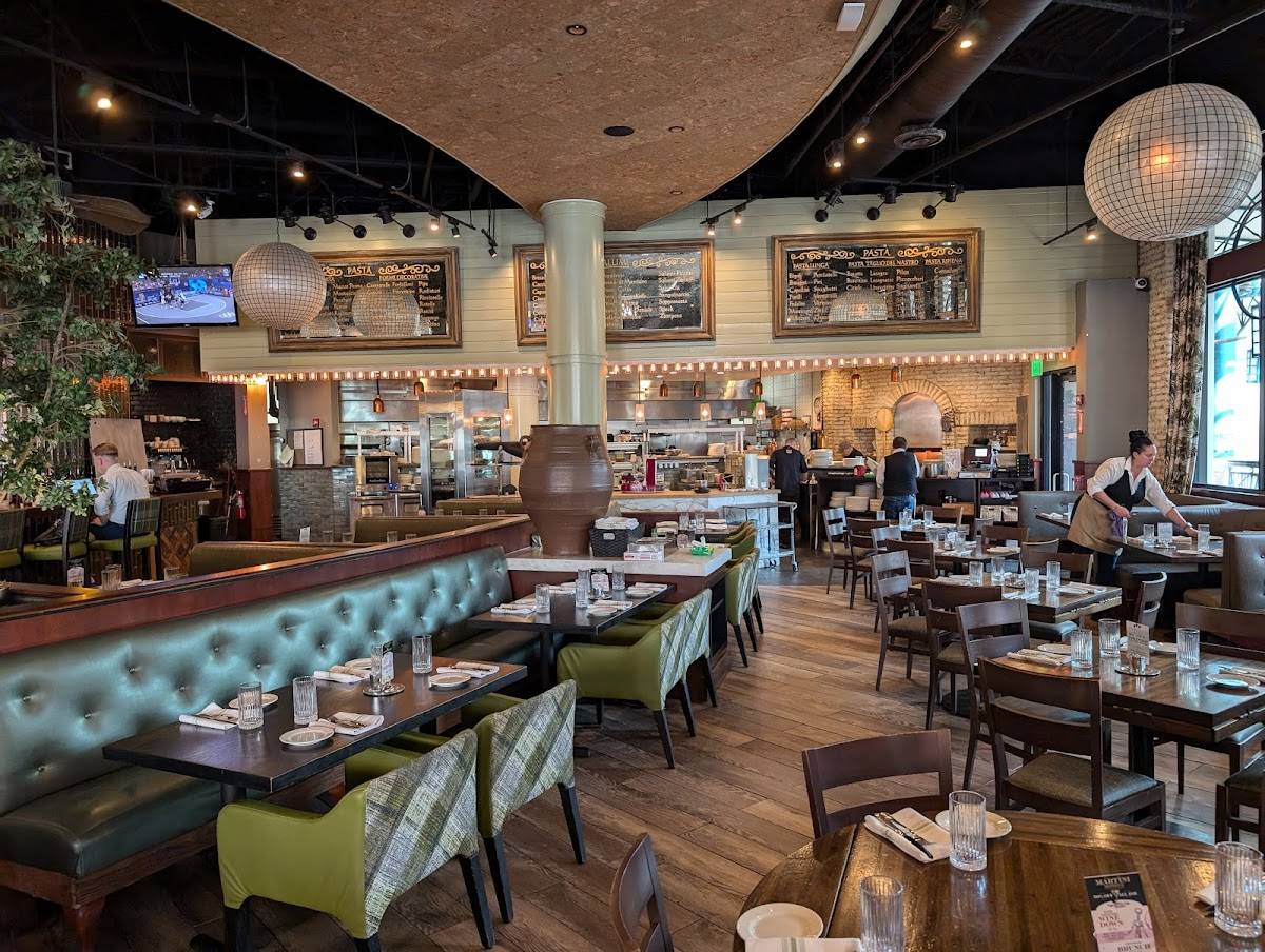 City Cellar Wine Bar & Grill restaurant in West Palm Beach - photo 4