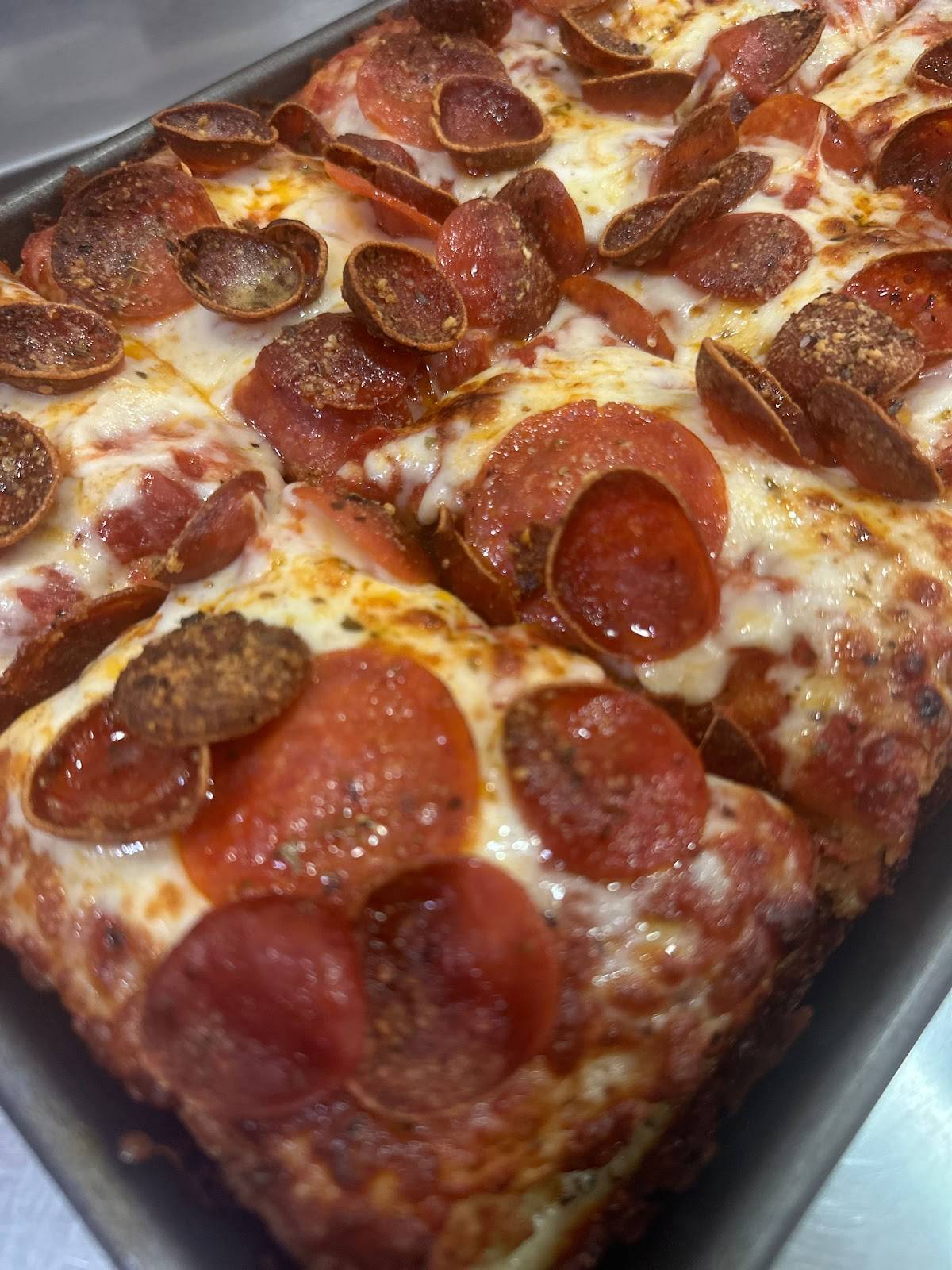 Fresh Brothers Pizza Brentwood restaurant in Los Angeles - photo 2