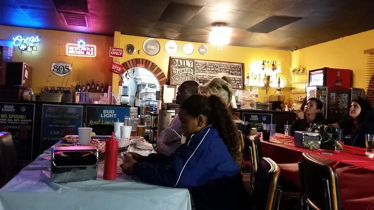 Georgio's Pizza restaurant in Los Angeles - photo 3