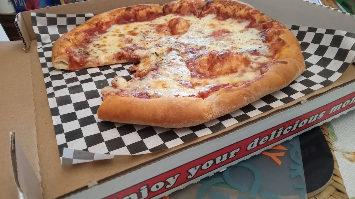 Georgio's Pizza restaurant in Los Angeles - photo 5