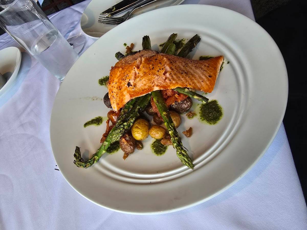 Portland City Grill restaurant in Portland - photo 4