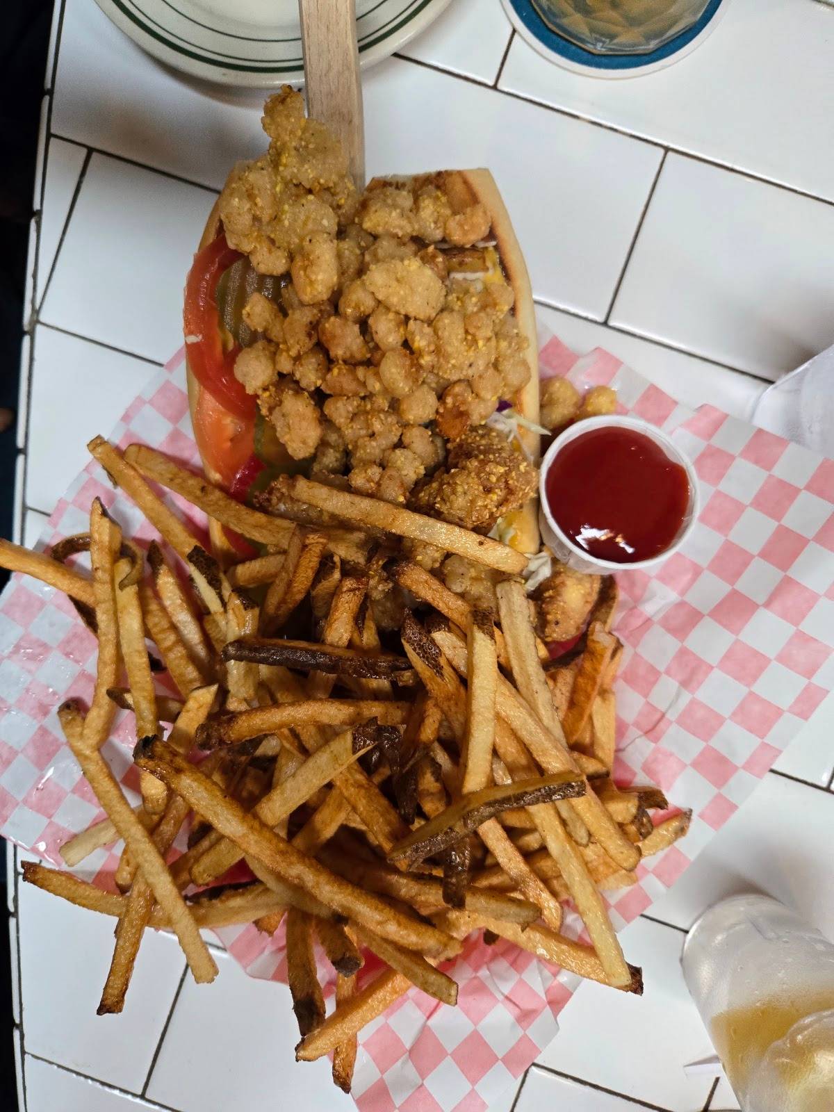 EaT: An Oyster Bar restaurant in Portland - photo 5