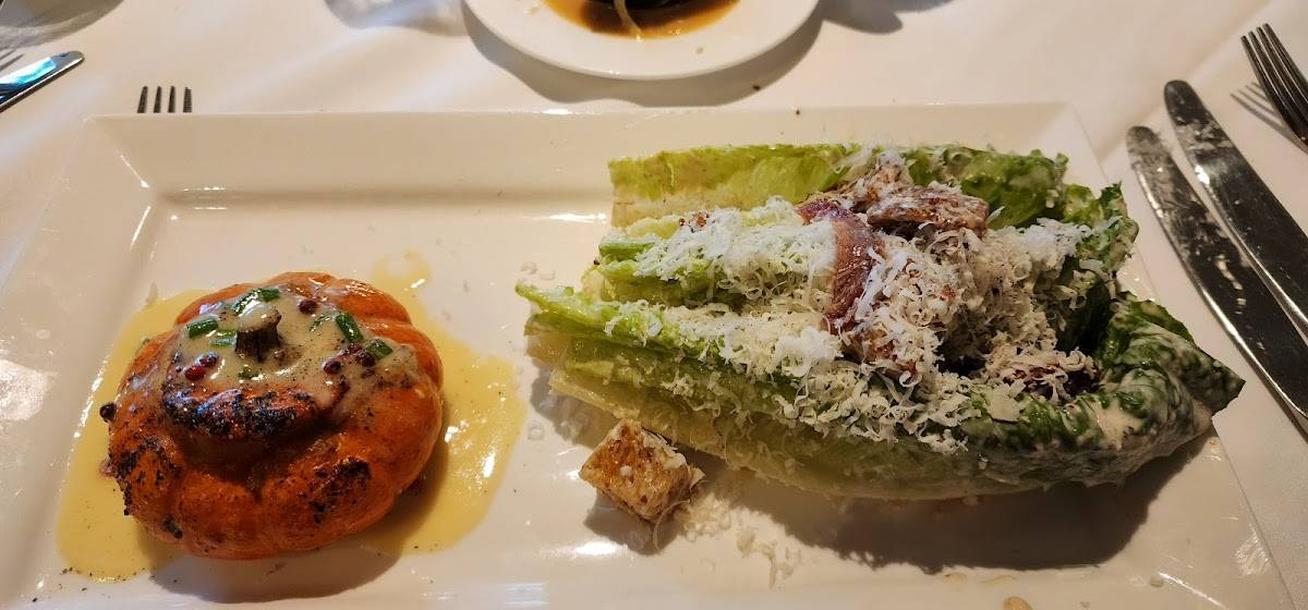 The Vintage Press Restaurante restaurant in Visalia - photo 2