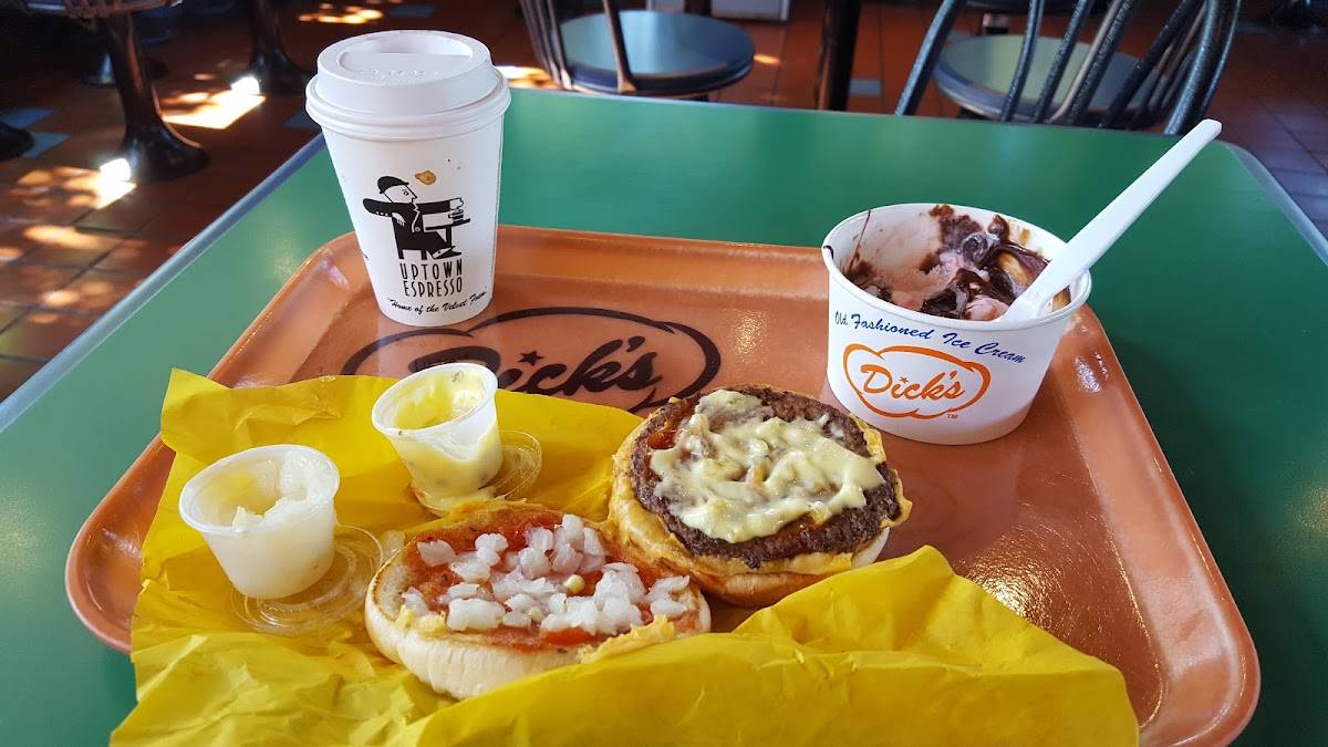 Dick's Drive-In restaurant in Seattle - photo 2