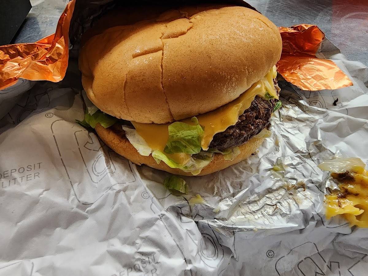 Dick's Drive-In restaurant in Seattle - photo 4