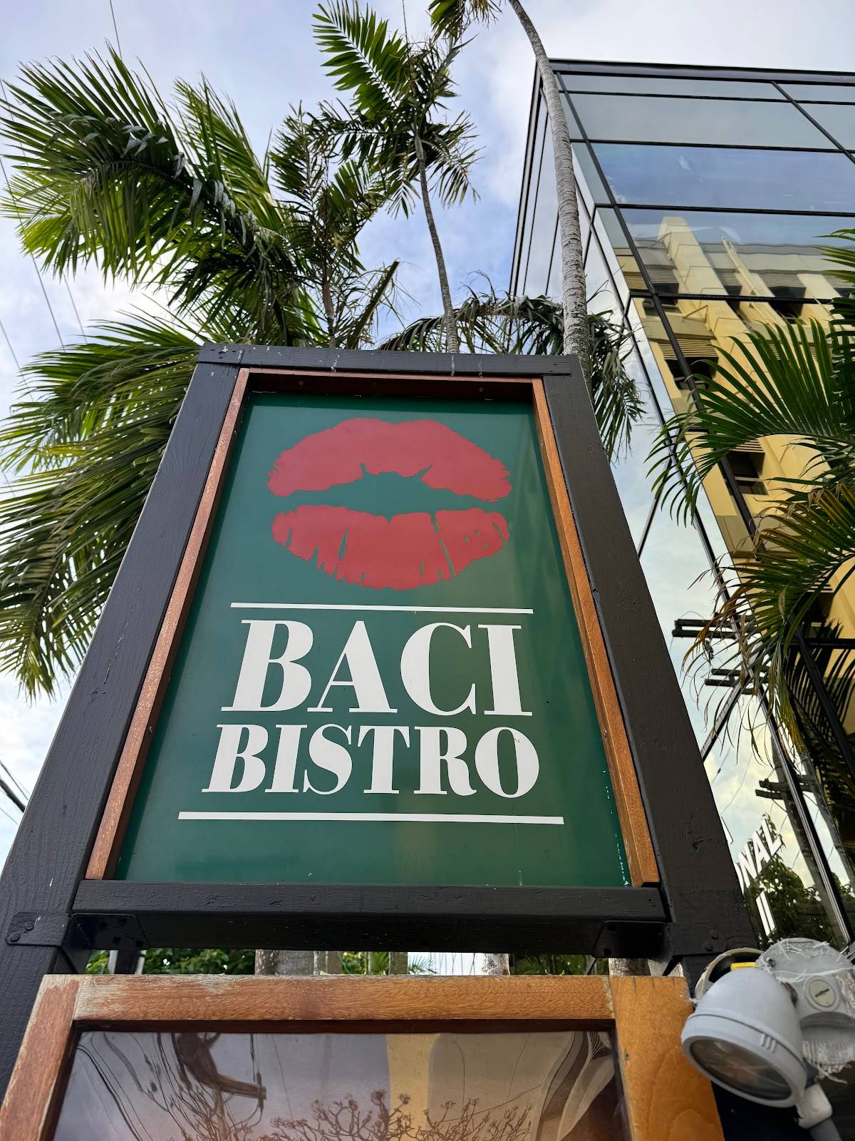 Baci Bistro restaurant in Kailua - photo 3