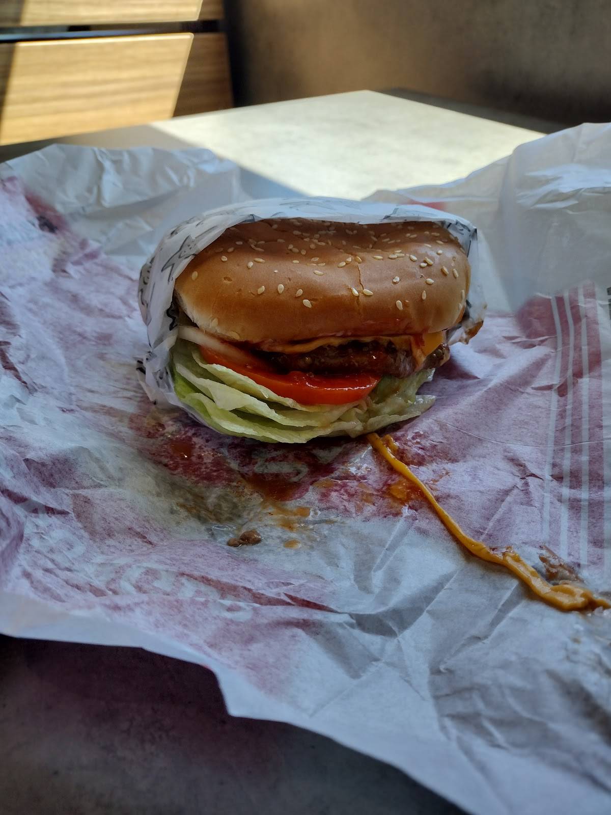 Carl’s Jr. restaurant in Tucson - photo 4