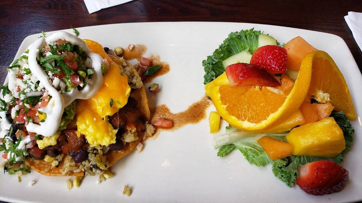 Truxton's American Bistro restaurant in Los Angeles - photo 2