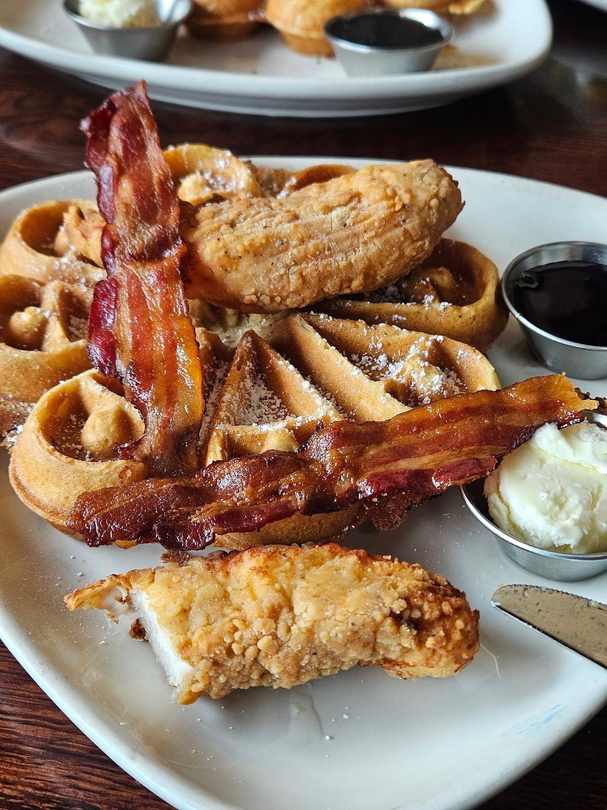 Truxton's American Bistro restaurant in Los Angeles - photo 3