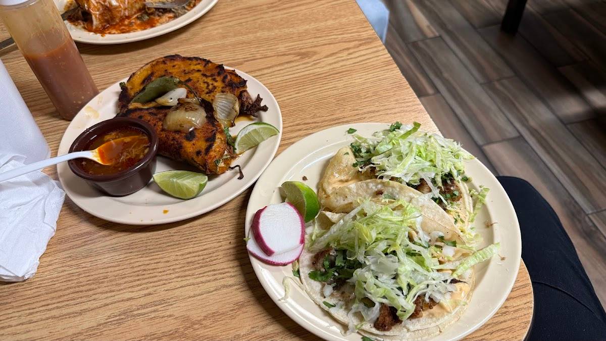 Tacos El Rey restaurant in Reno - photo 2