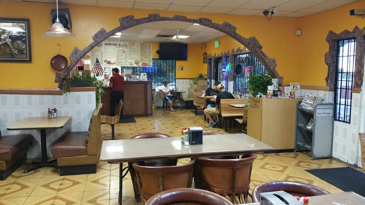 Tacos El Rey restaurant in Reno - photo 4