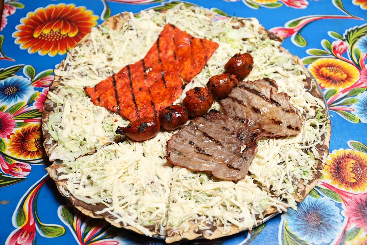 Guelaguetza Restaurant restaurant in Los Angeles - photo 3
