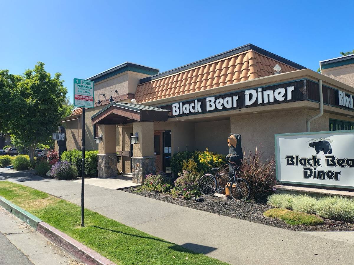 Black Bear Diner Davis restaurant in Davis - photo 4