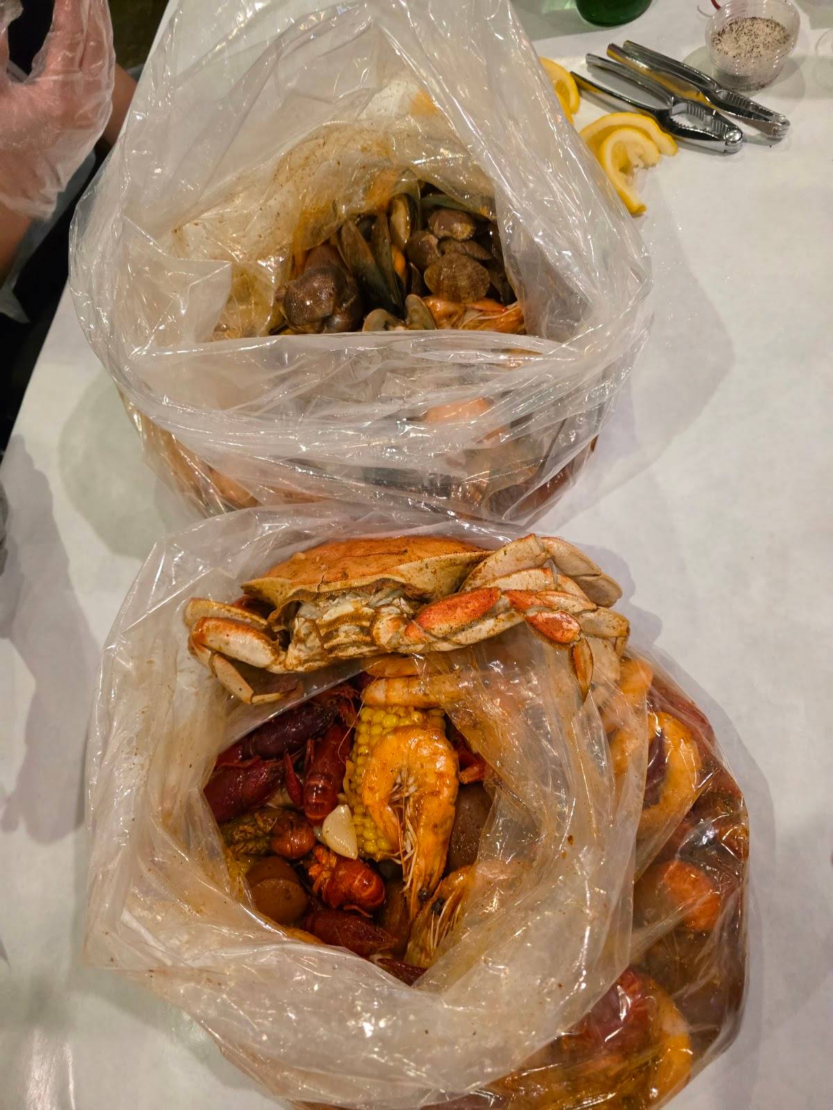 The Kickin Crab restaurant in San Jose - photo 4
