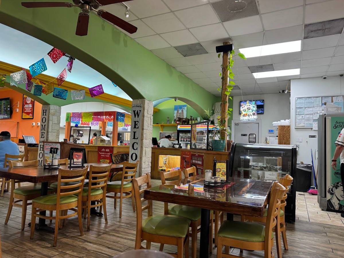 Taquerias Arandas restaurant in Houston - photo 5