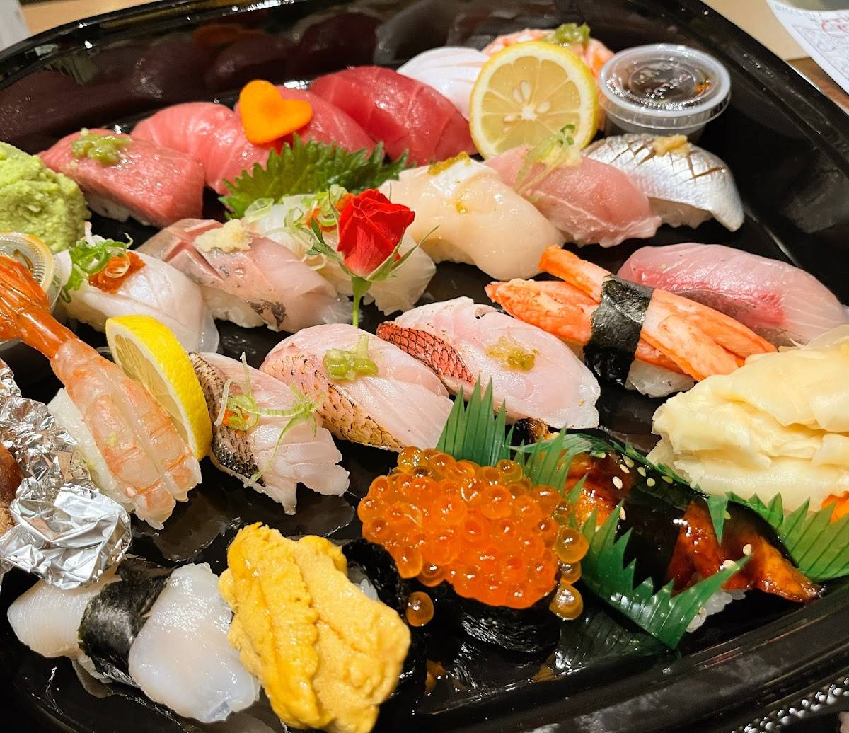 Noshi Sushi restaurant in Los Angeles - photo 2
