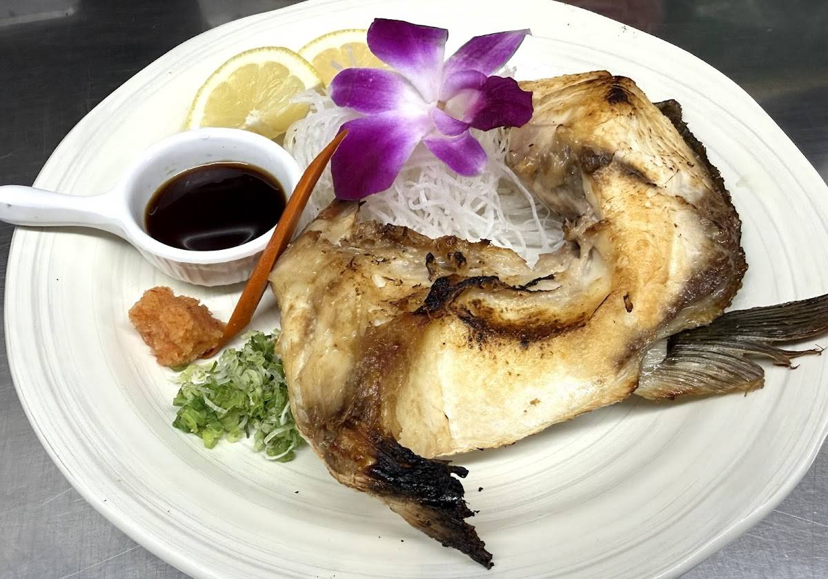 Noshi Sushi restaurant in Los Angeles - photo 3