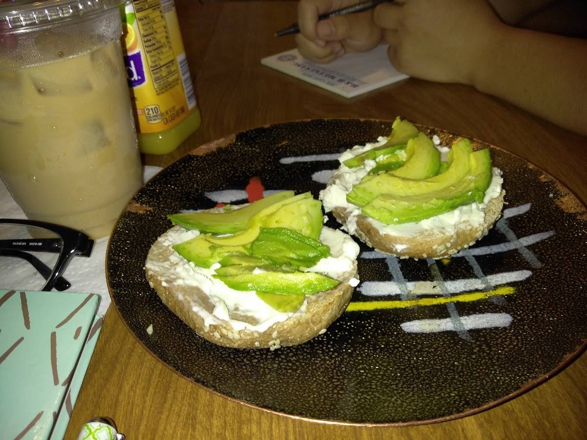 UnUrban Coffee House restaurant in Santa Monica - photo 2